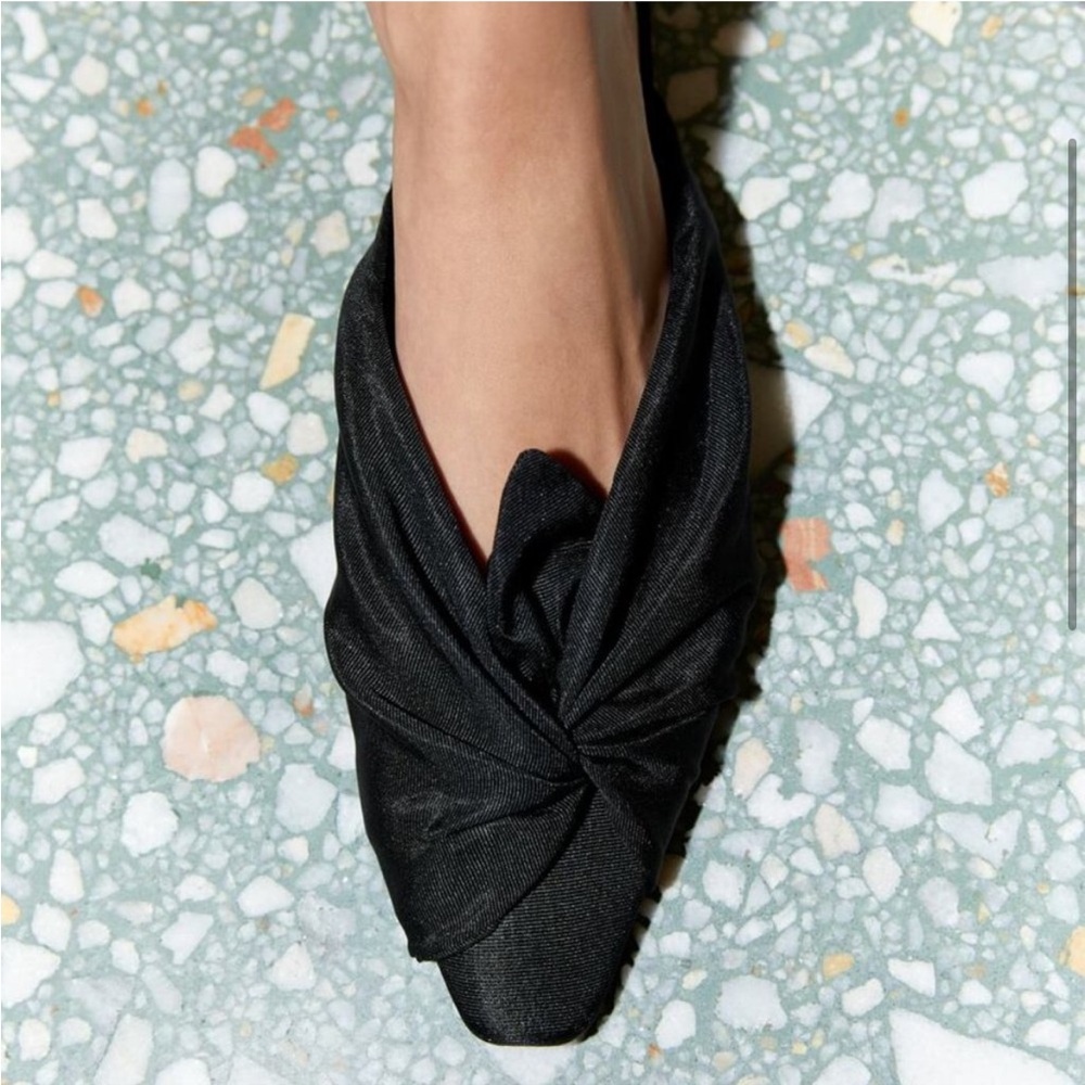 Zara Women’sBlack Satin Fabric Knotted Square Pointy Toe Flat Mules 38 (US7.5)